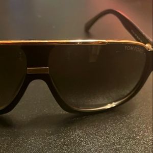 Tom Ford Sunglasses Elliot TF0335 TF335 01P 60 60-10-130 Unisex Aviators